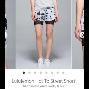 Lululemon Hot to Street Shorts